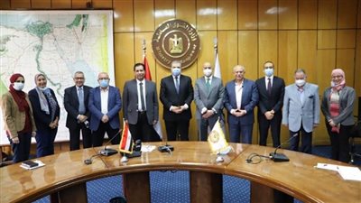 بالصور | لتدريب 3000 متدرب.. سعفان يلتقي مسئولي 