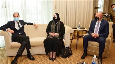 وزيرة الصناعة تشارك في إطلاق منصة «دوّر لبكرة» لتدوير المخلفات 