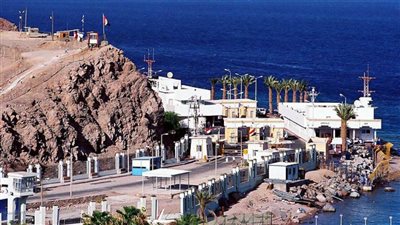 إسرائيل تعيد فتح معبر طابا مع مصر بعد إغلاق لمدة عام