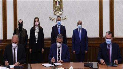 بالصور | مدبولى: نحرص على إتاحة فرص عمل بالمحافظات الأكثر احتياجًا (تفاصيل)