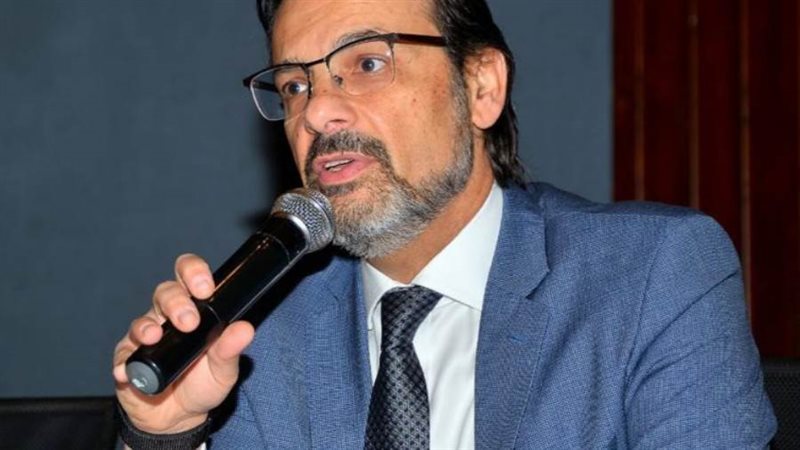 أيمن جمجوم