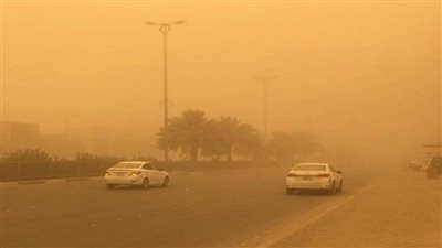 مراقبة مستمرة لجودة الهواء.. «البيئة» تتوقع رياح مثيرة للرمال والأتربة