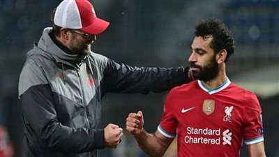 «كلوب»: محمد صلاح لديه حافز للفوز بالحذاء الذهبي