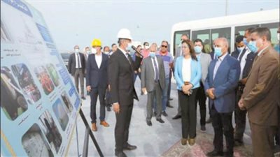  وزير النقل: تطوير شامل للموانئ البحرية وقطار كهربي لربط بورسعيد بالإسكندرية 