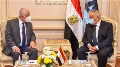 بالصور | برتوكول تعاون بين التعليم والعربية للتصنيع لتلبية احتياجات الوزارة