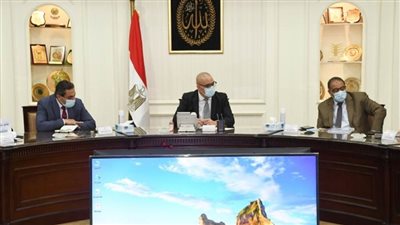 بالصور | الجزار يؤكد ضرورة الإدارة الجيدة لمشروعات المبادرة الرئاسية 