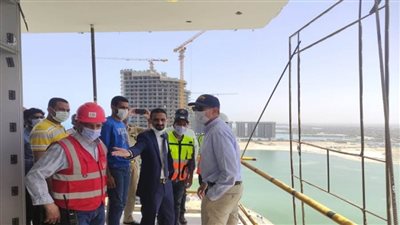 بالصور | السفير الألماني بالقاهرة يتفقد مشروعات مدينة العلمين الجديدة