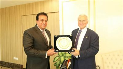 د. خالد عبد الغفار: التعاون بين المؤسسات التعليمية والجامعة الأمريكية يوفر فرص أفضل للطلاب المصريين لبناء ثقافة القيادة لديهم