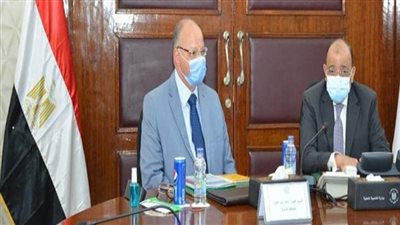 بالصور | شعراوي ومحافظ القاهرة يتابعان إجراءات تفعيل عقود منظومة المخلفات بـ 18 حيا