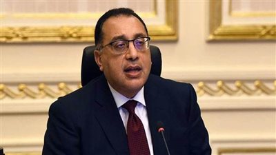 مدبولى  يضع حجر أساس مشروع إنشاء شركة البحر الأحمر الوطنية للبتروكيماويات