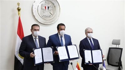عاجل | د. خالد عبدالغفار يوقع عقد اتفاق تنفيذ إنشاء حرم جامعي جديد للجامعة الأهلية الفرنسية بمصر (صور)