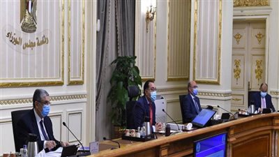 بالصور | رئيس الوزراء: منح الرئيس السيسي وسام القائد من البرلمان العربي يعكس مكانته فى المنطقة