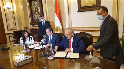 التعليم العالي توقع اتفاقية تعاون مع الوكالة الجامعية للفرنكوفونية لإنشاء مقر لها بجامعة القاهرة