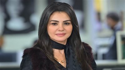 بالفيديو | وجه القمر دينا فؤاد تستعرض لياقتها في الجيم