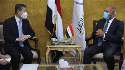 وزير النقل يستقبل السفير الصيني بالقاهرة لبحث الموقف التنفيذي لعدد من المشروعات المشتركة