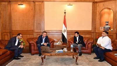 بالصور | وزير الرياضة يجتمع مع مؤسس فورميلا إي لبحث التعاون المشترك