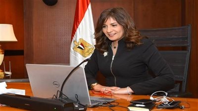 وزيرة الهجرة تبحث مع شباب الدارسين بالخارج مشاركتهم في 