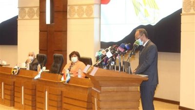 بالصور | وزيرة الثقافة تعلن تفاصيل الدورة الـ 52 لمعرض الكتاب