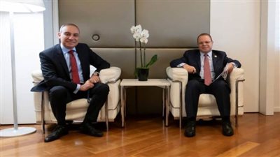 في مهمة رسمية.. النائب العام يصل باريس