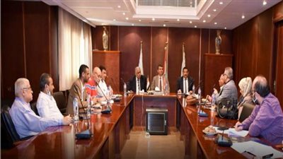 «غرفة الجيزة» تبحث عودة العمالة المصرية إلى ليبيا 