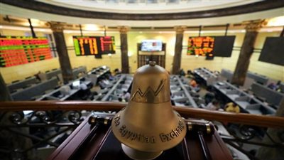 بضغوط مبيعات عربية وأجنبية.. البورصة تواصل تراجعها بمنتصف التعاملات 