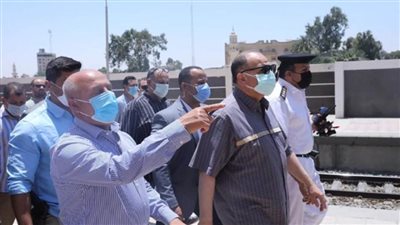 بالصور | الوزير يتابع انتظام العمل في محطتي رمسيس وديروط للسكة الحديد