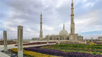 بالصور | تكريم الفائزين بمسابقتي مهرجان 