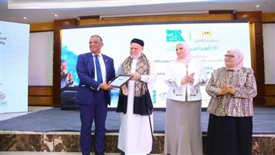 بالصور | علي جمعة يشيد بجهود 