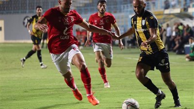 الأهلي يهزم المقاولون بهدفين في الدوري ويواصل ملاحقته للزمالك