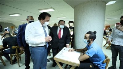 بالصور | د. خالد عبدالغفار: نجاح امتحانات نهاية العام الدراسي الثاني بالجامعات لـ3 ملايين طالب