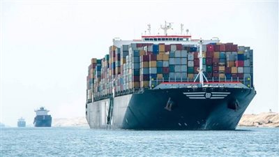 بالصور | قناة السويس تسجل أعلى عائد سنوي في تاريخها 