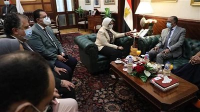 بالصور | وزيرة الصحة تعلن موافقة مصر للانضمام لاتفاقية 