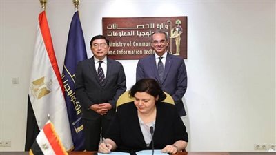 بالصور | وزير الاتصالات: نشر الوعي المجتمعي حجر الزاوية لبناء صناعة قوية للذكاء الاصطناعي بمصر