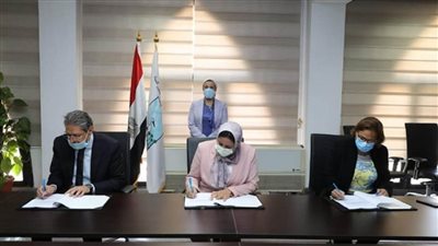بالصور | وزيرة البيئة تشهد توقيع وثيقة مشروع صياغة وتطوير عملية خطط التكيف الوطنية بمصر