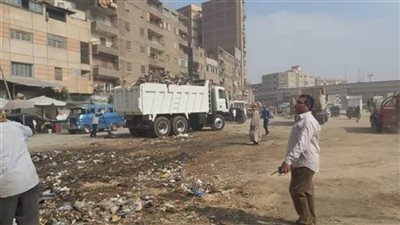 رفع 1830 طن قمامة بشوارع حي شرق شبرا الخيمة