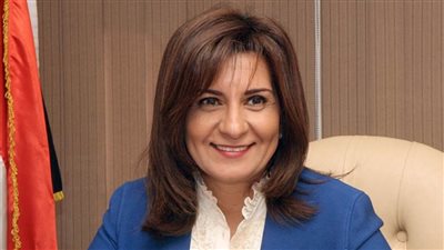 وزيرة الهجرة تنفي وجود أي إصابات لمصريين في حريق كنيسة مارجرجس بكندا