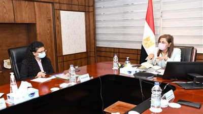 بالصور | وزيرة التخطيط تلتقي وفد 