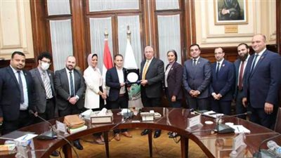 وزير الزراعة: 10 محاور للتنمية الزراعية فى مصر