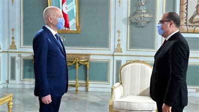 رئيس الحكومة التونسية المقال يعلن استعداده لتسليم السلطة