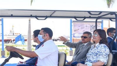 بالصور | وزارة الهجرة تنظم زيارة للوفد الشبابي المصري واليوناني والقبرصي إلى قناة السويس