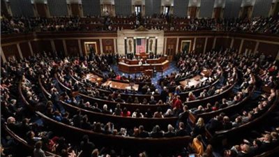 بعد أسابيع من المفاوضات الشاقة..الشيوخ الأمريكي يُصوت لدفع تريليون دولار للبنية التحتية  