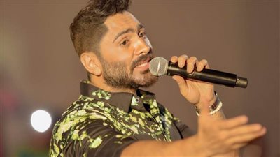 للمرة الثانية.. النجم الأسطورى تامر حسنى يتسبب فى غلق شوارع الساحل الشمالى..  والجمهور :