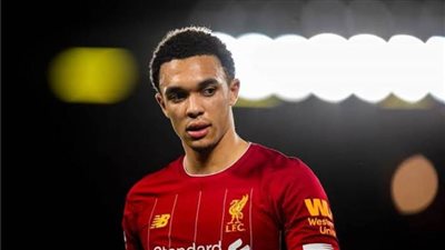 ليفربول يعلن تجديد عقد أرنولد رسميًّا