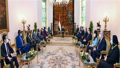 الرئيس السيسي يؤكد على موقف مصر الثابت بالتوصل لاتفاق قانوني ملزم بشأن سد النهضة