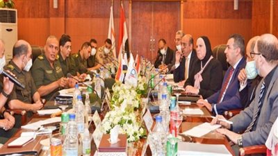 وزيرة التجارة: نستهدف التوسع في إنشاء المجمعات الصناعية بكافة المحافظات  