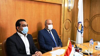 محافظ قنا يعقد إجتماعا عاجلا لحل مشكلة انقطاع مياة الشرب في بعض المناطق  