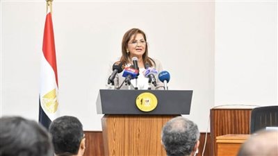 بالصور | وزيرا التخطيط والاتصالات يشهدان توقيع اتفاقية لإتاحة المنتجات الاستثمارية