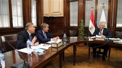 بالصور | وزير الزراعة: الدولة تتبنى خطة طموحة للتوسع في توفير الأمصال واللقاحات البيطرية