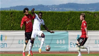 ليفربول ينهي الشوط الأول بهدفين في بولونيا