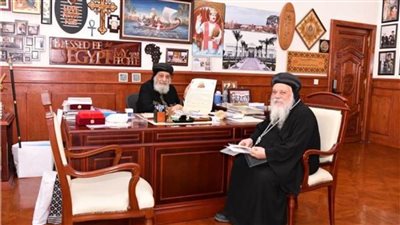 لمناقشة الأمور الرعوية ..البابا تواضروس يستقبل الأنبا ديمتريوس 